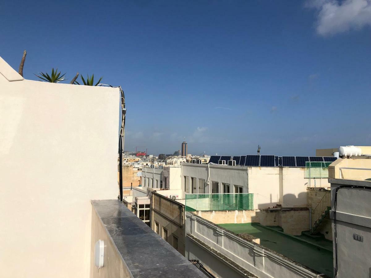 Holiday Townhouse In Sliema Centre Eksteriør billede